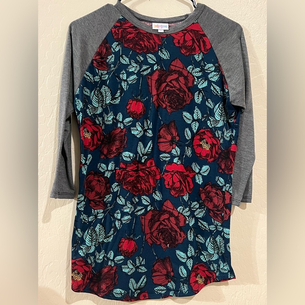 LuLaRoe Randy Floral Raglan Tee Red Rose Tunic Top- Size XS